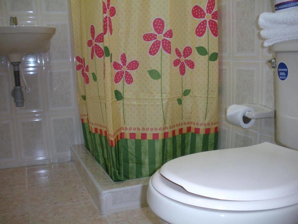 בוגוטה Hotel Casa Sarita מראה חיצוני תמונה